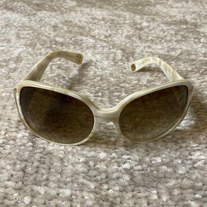 Oscar de la Renta White Large Square Frame Sunglasses